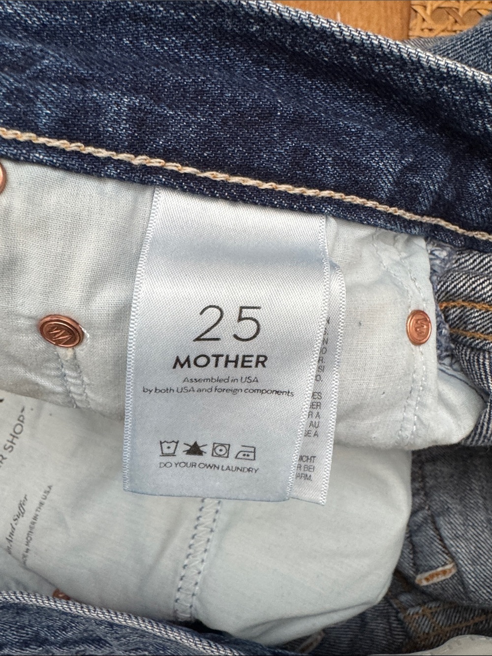 Mother Denim Cutoff Shorts The proper short color: sin and suffer size 25 - Picture 3 of 7